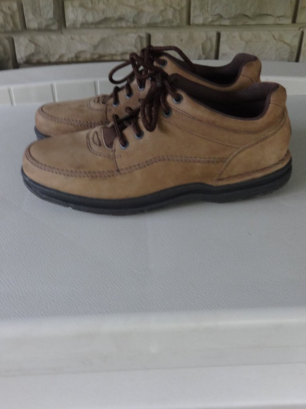 Rockport Men's World Tour Classic Walking shoes size 10XW, brown nubuck leather